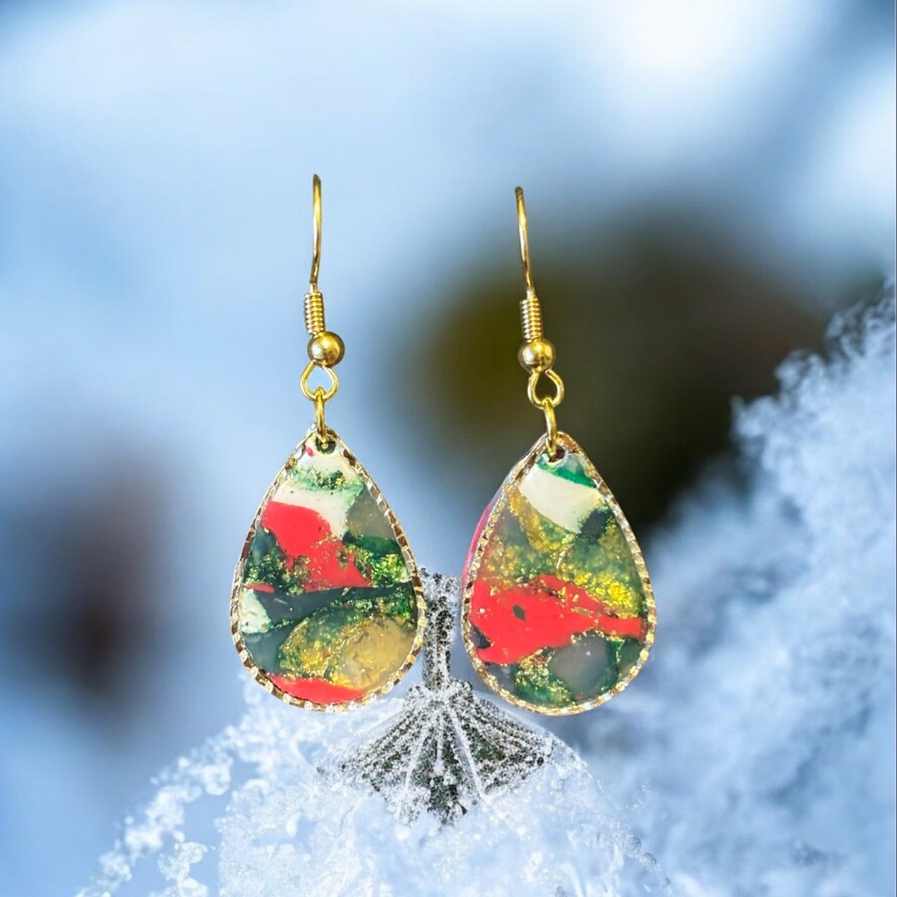 Perfectly imperfect by Heather. Elegant Christmas Teardrop Earrings